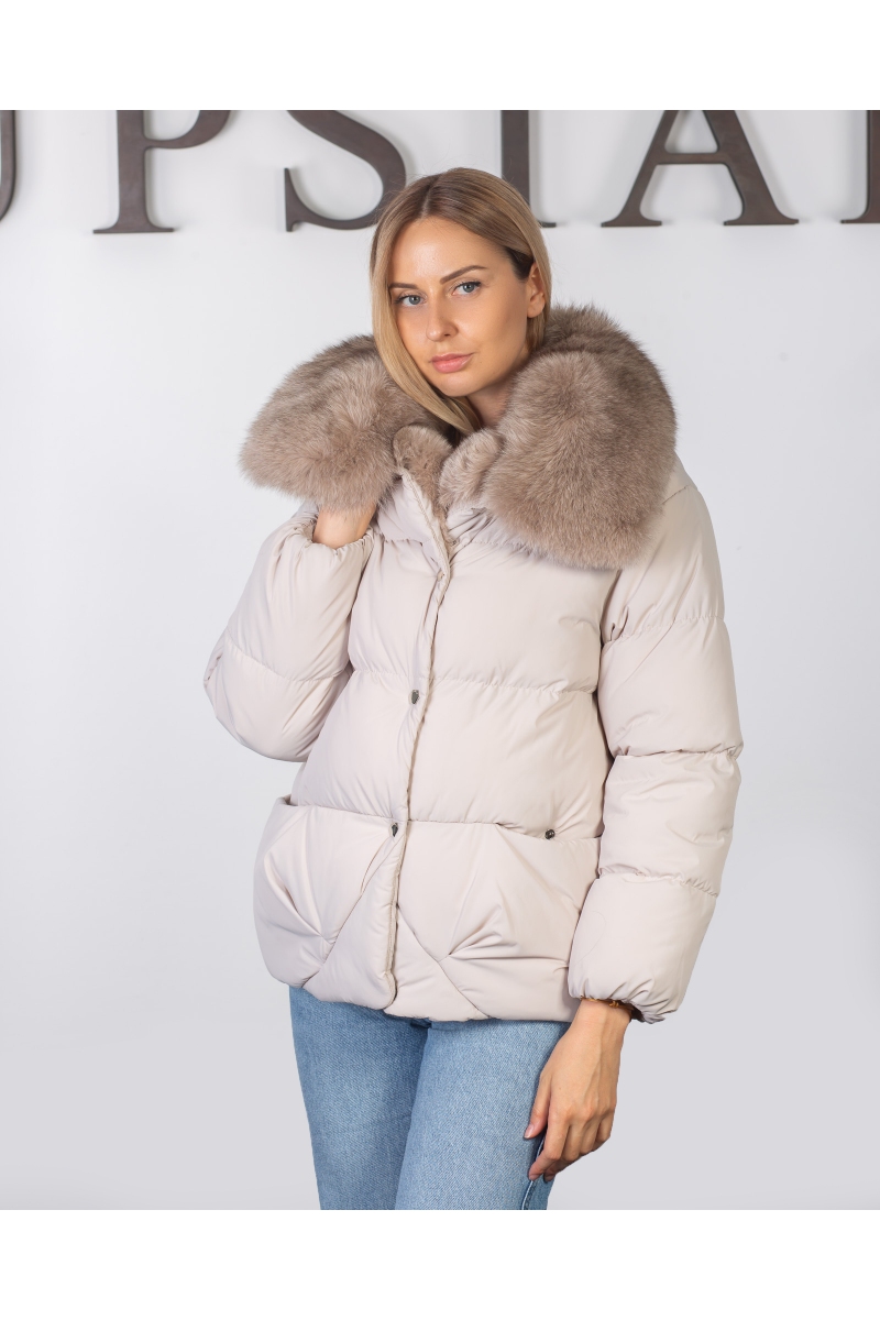 Фото - Жіночий пуховік  з песцом 