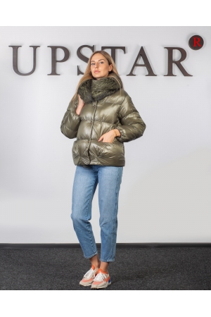 Женский пуховик  с песцом