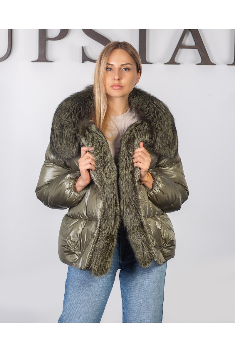 Фото - Жіночий пуховік  з песцом 