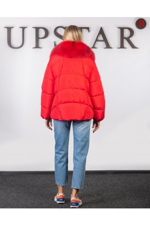 Женский пуховик с песцом