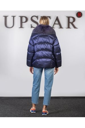 Женский пуховик с песцом