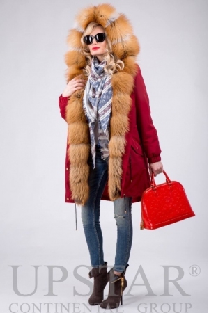 Женская парка с лисой