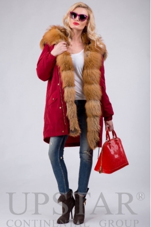 Женская парка с лисой