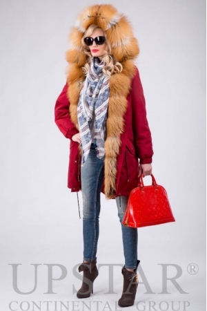 Женская парка с лисой