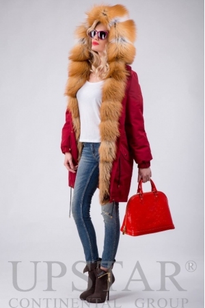 Женская парка с лисой