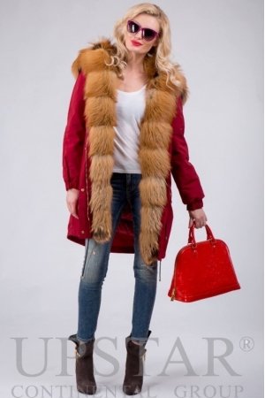 Женская парка с лисой