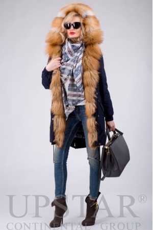 Жіноча парка з лисицею