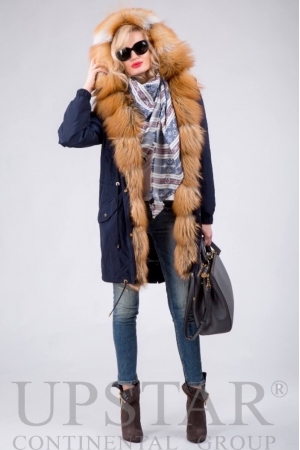 Жіноча парка з лисицею