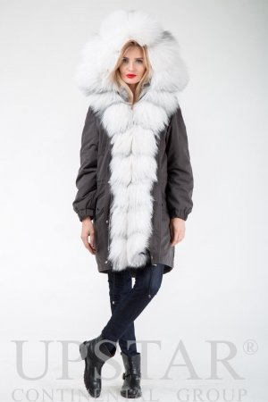 Женская парка с лисой