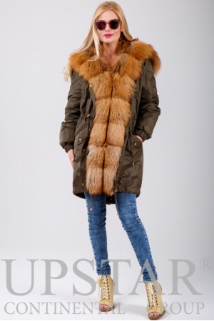 Женская парка с лисой