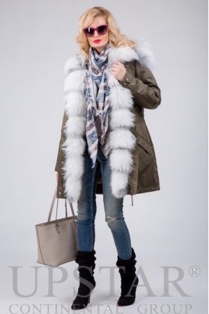 Женская парка с лисой