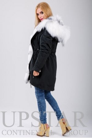 Женская парка с лисой